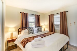 House (3 Bedrooms) | 3 bedrooms, iron/ironing board, bed sheets