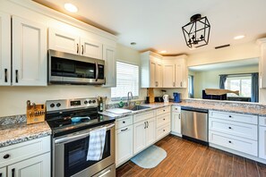 House (2 Bedrooms) | Interior - Pet-friendly Naples Vacation Rental Near Beach! (Naples)