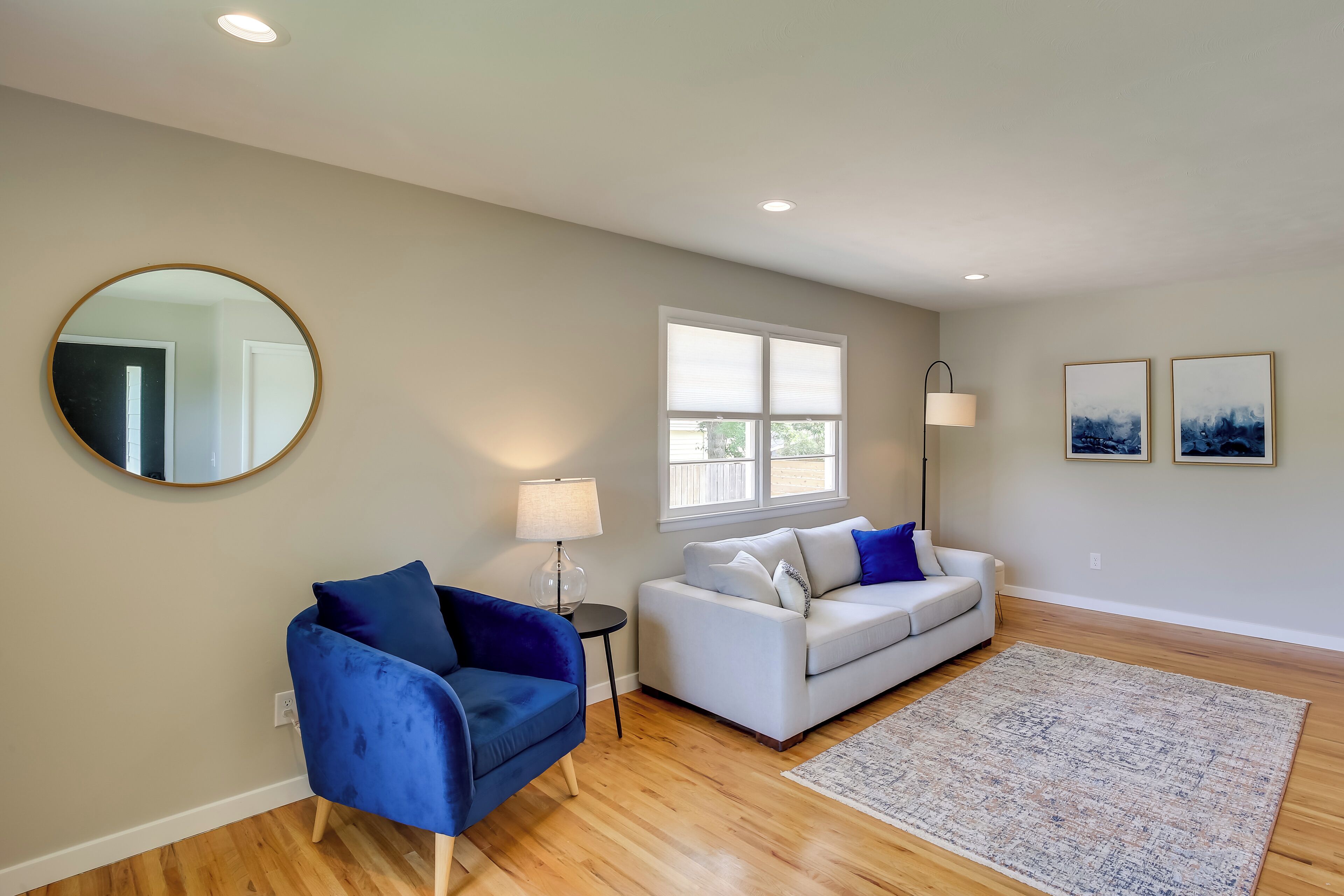 House (3 Bedrooms) | Interior