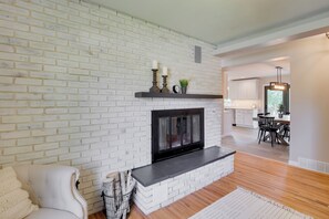 House (3 Bedrooms) | Interior