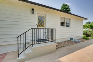 House (3 Bedrooms) | Interior - Modern Rapid City Vacation Rental w/ Deck (Rapid City)