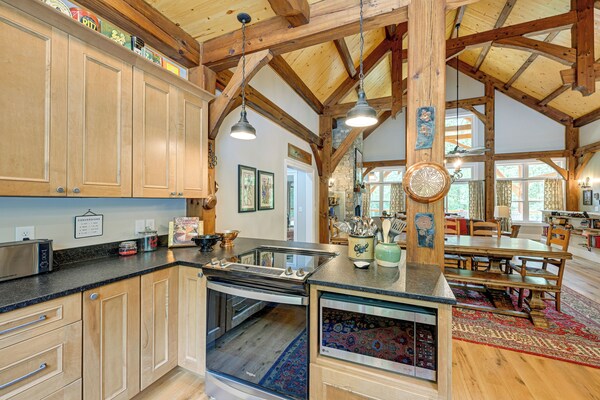 6 Mi To Dtwn Cashiers: Spacious Home W/ Deck - Cashiers, NC