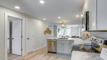 Cottage (4 Bedrooms) | Interior