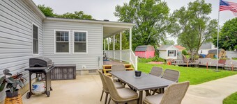 Port Clinton Vacation Rental w/ Boat Dock & Grill!