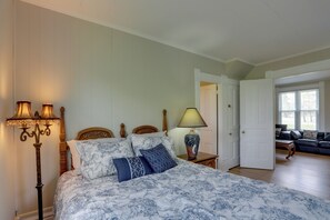 Interior - Welcoming Port Clinton Vacation Rental! (Port Clinton)