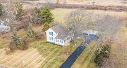 Welcoming Port Clinton Vacation Rental!