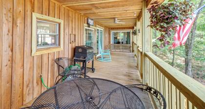 Edgemont Waterfront Cabin Rental w/ Beach Access!