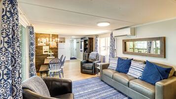 Rumah (2 Bedrooms) | Interior