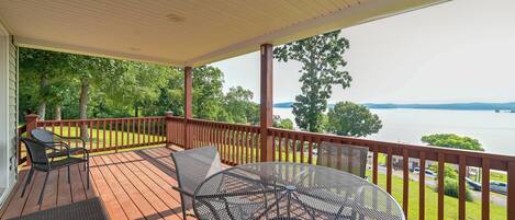 Cottage (2 Bedrooms) | Front of property