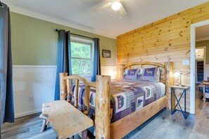 House (4 Bedrooms) | Interior - 'skyview Retreat' Cabin w/ Mountain Views! (Robbinsville)