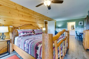 獨棟房屋 (4 Bedrooms) | 4 間臥室、筆電工作空間、熨斗/熨衣板、床單