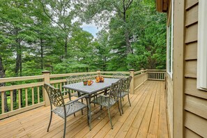 House (4 Bedrooms) | Interior - Peaceful Franklin Mountain Retreat w/ Deck (Otto)