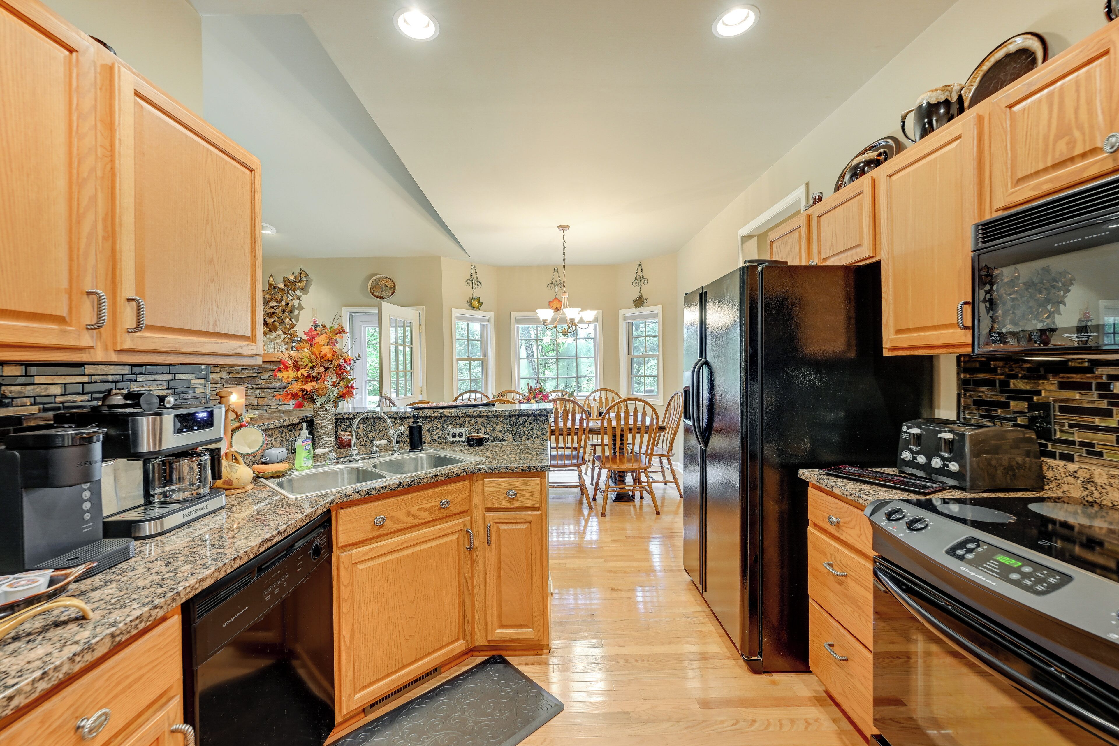 House (4 Bedrooms) | Interior