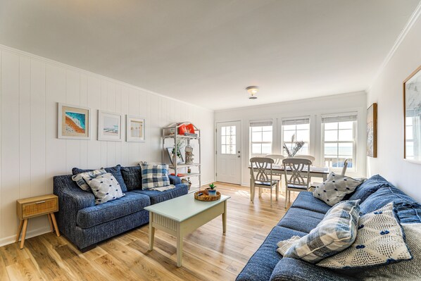 House (3 Bedrooms) | Front of property