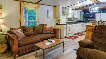 House (2 Bedrooms) | Front of property