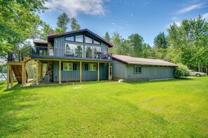 Cottage (4 Bedrooms) | Interior - Riverfront Escape in Shawano on 3 Private Acres! (Shawano)