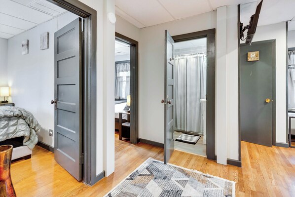 House (3 Bedrooms) | Interior - Cozy Brevard Vacation Rental: 1 Block to Main St (Brevard)