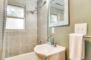 House (3 Bedrooms) | Interior - Cozy Brevard Vacation Rental: 1 Block to Main St (Brevard)