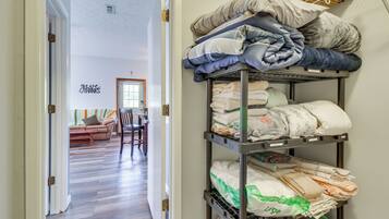 House (1 Bedroom) | Interior