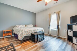 House (1 Bedroom) | Interior