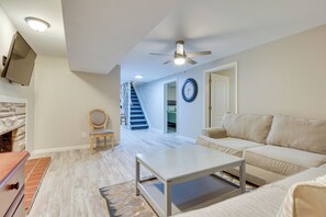 House (5 Bedrooms) | Interior