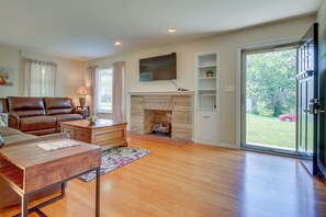 House (5 Bedrooms) | Interior