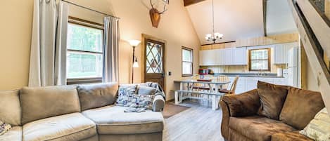 House (3 Bedrooms) | Interior