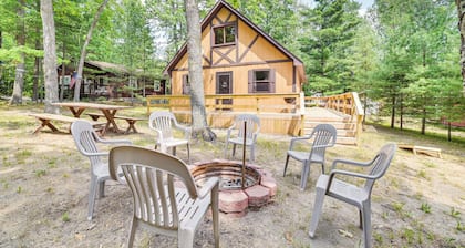 Family Roscommon Home - 3 Mi to Higgins Lake
