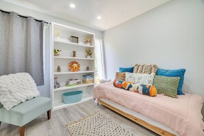 House (5 Bedrooms) | Interior - Community Perks: Family Poconos Home w/ Deck! (Tobyhanna)