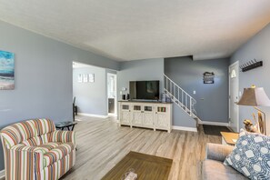 House (4 Bedrooms) | Interior - Dog-friendly Port Clinton Home: Walk to Lake Erie! (Port Clinton)