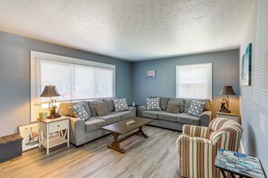 House (4 Bedrooms) | Interior - Dog-friendly Port Clinton Home: Walk to Lake Erie! (Port Clinton)