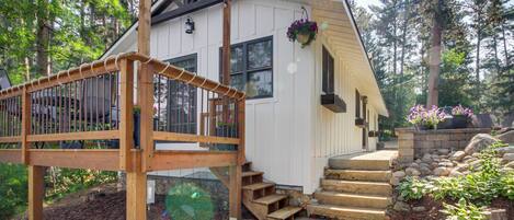 House (2 Bedrooms) | Depan hartanah