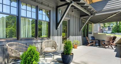 Walk to Downtown Brevard: Apt w/ Patio & Fire Pit!