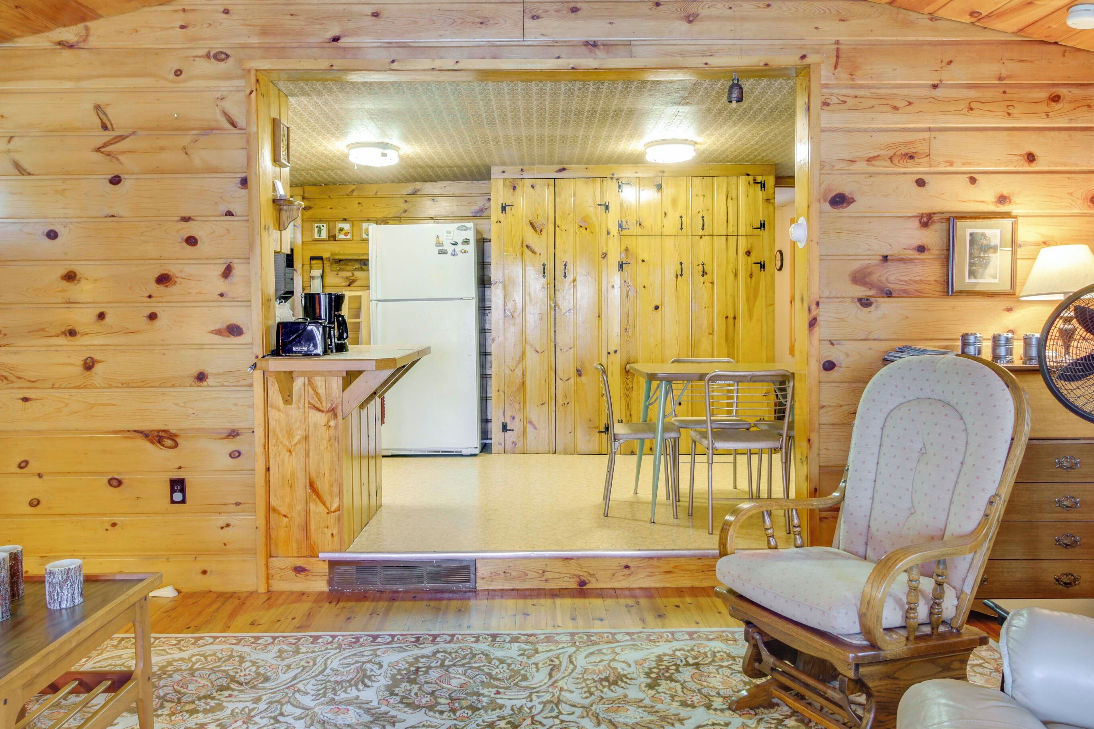 House (2 Bedrooms) | Interior