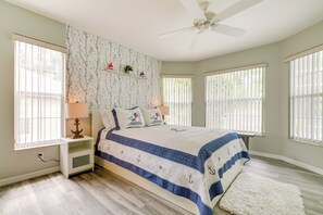 House (3 Bedrooms) | Interior - Lanai & Grill: Sunny Home Near Rainbow Springs! (Dunnellon)