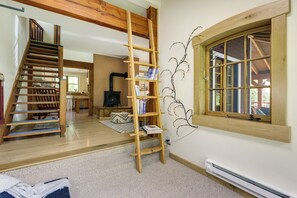 Cottage (2 Bedrooms) | Interior