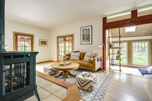 Cottage (2 Bedrooms) | Interior