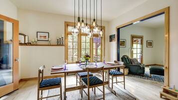 Cottage (2 Bedrooms) | Interior