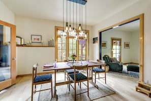Cottage (2 Bedrooms) | Interior