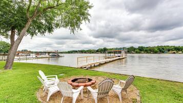 House (3 Bedrooms) | Terrace/patio