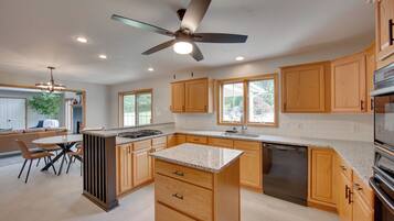 Maison (5 Bedrooms) | Intérieur