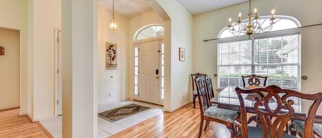 House (3 Bedrooms) | Interior