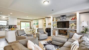 Nhà (3 Bedrooms) | Nội thất