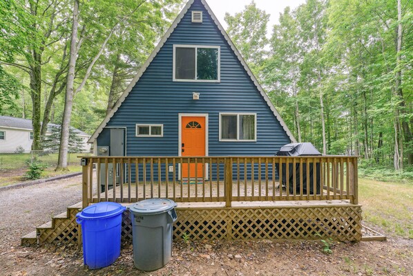 Exterior - Cozy Michigan Escape w/ Deck, Fire Pit & Grill! (Ludington)