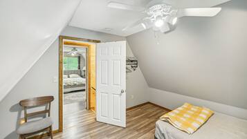 2 bedrooms, bed sheets