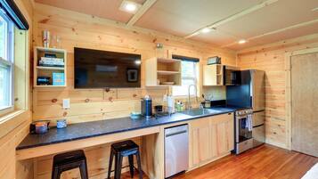 Apartment (0 Bedroom) | Interior