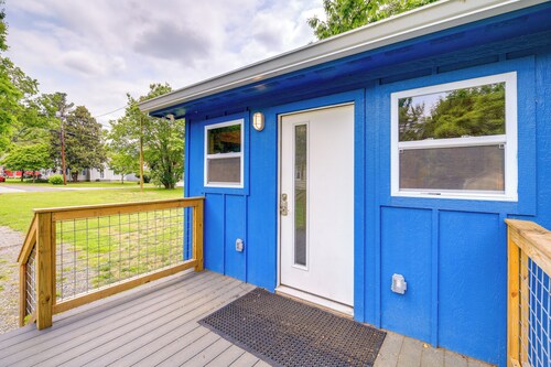 Cozy Hiker's Hideaway: Steps From Creeper Trail!
