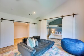 House (5 Bedrooms) | Interior - On Cedar Creek Reservoir: Malakoff Home w/ Pool! (Malakoff)