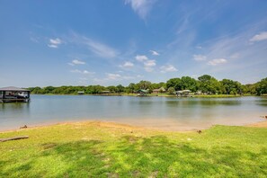 House (5 Bedrooms) | Interior - On Cedar Creek Reservoir: Malakoff Home w/ Pool! (Malakoff)