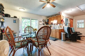 House (1 Bedroom) | Interior